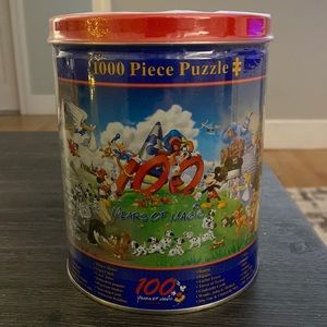 SEALED COLLECTIBLE WALT DISNEY "100 YEARS OF MAGIC" 1000 PC PUZZLE IN TIN